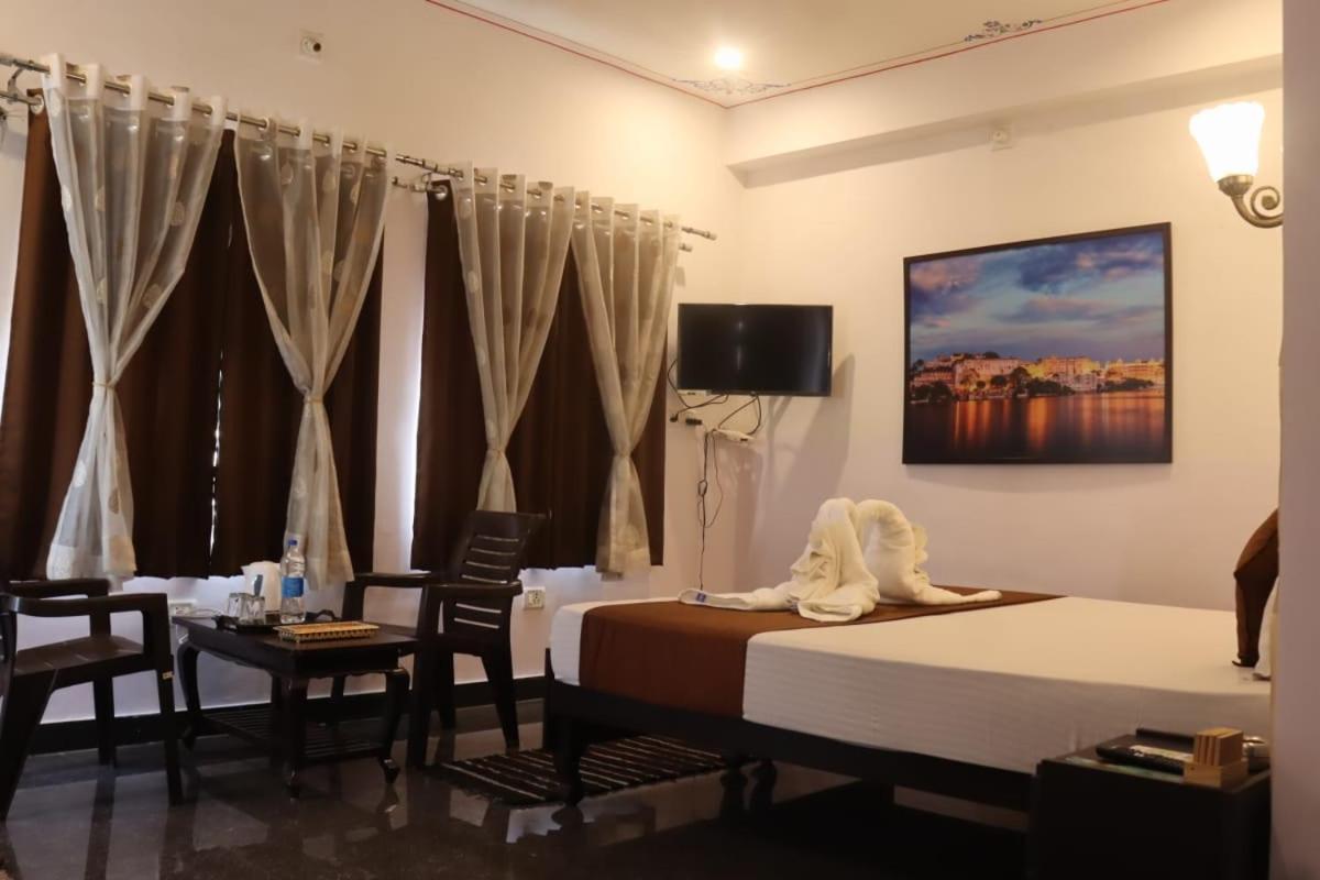 Hotel Shiv Palace Udaipur Exterior foto