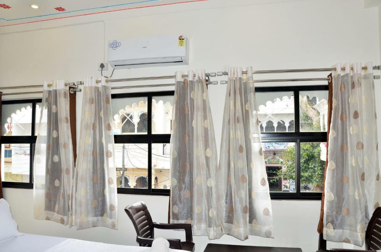 Hotel Shiv Palace Udaipur Exterior foto